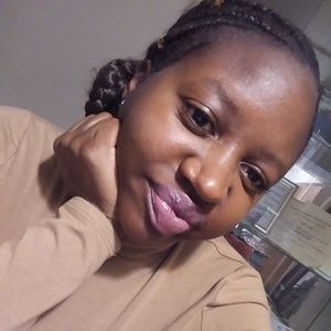 Meet your Posher, Bria